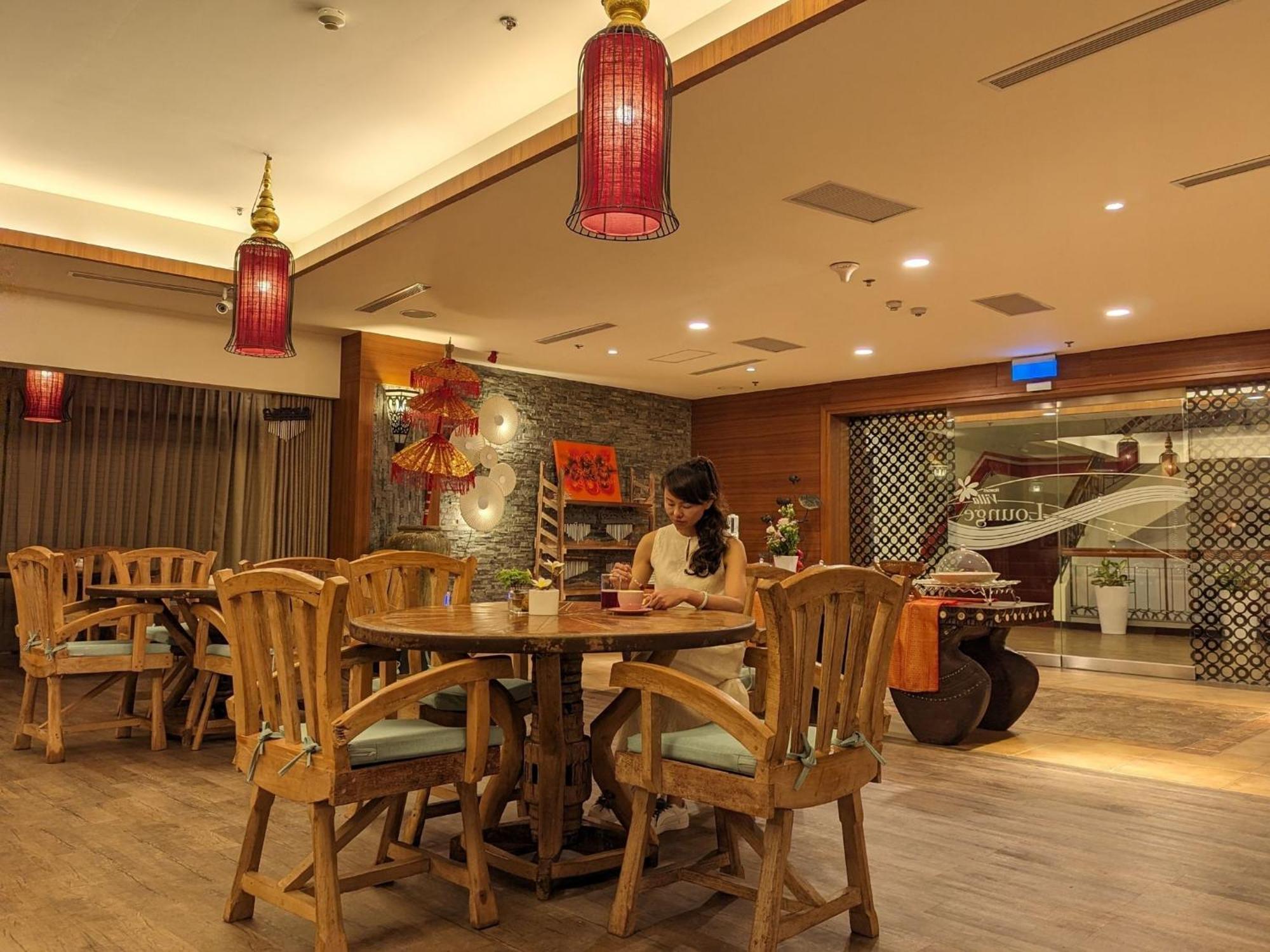 ฮาวเวิร์ด บีช วิลลา Hotel เขิ่นติง ภายนอก รูปภาพ