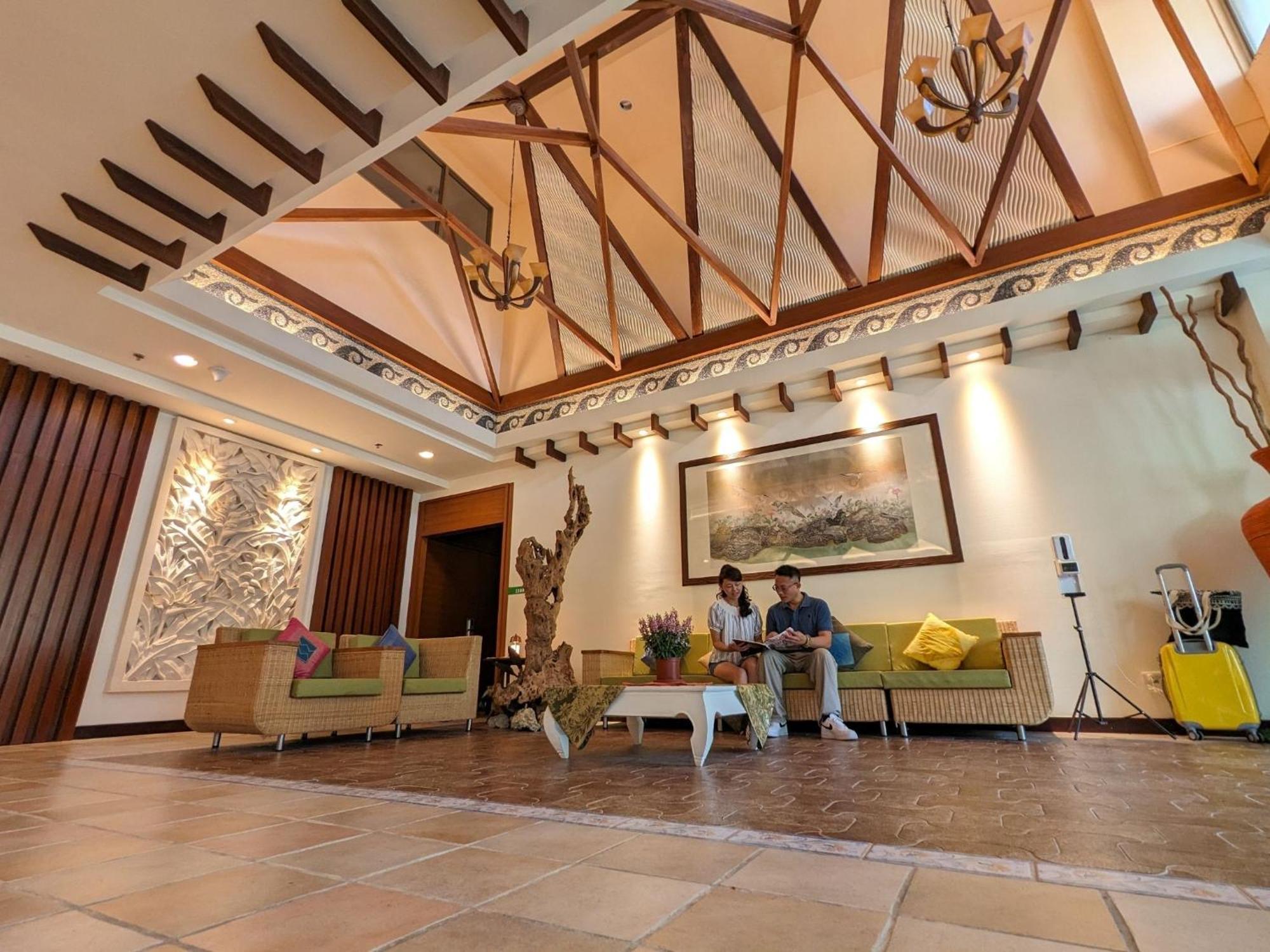 ฮาวเวิร์ด บีช วิลลา Hotel เขิ่นติง ภายนอก รูปภาพ