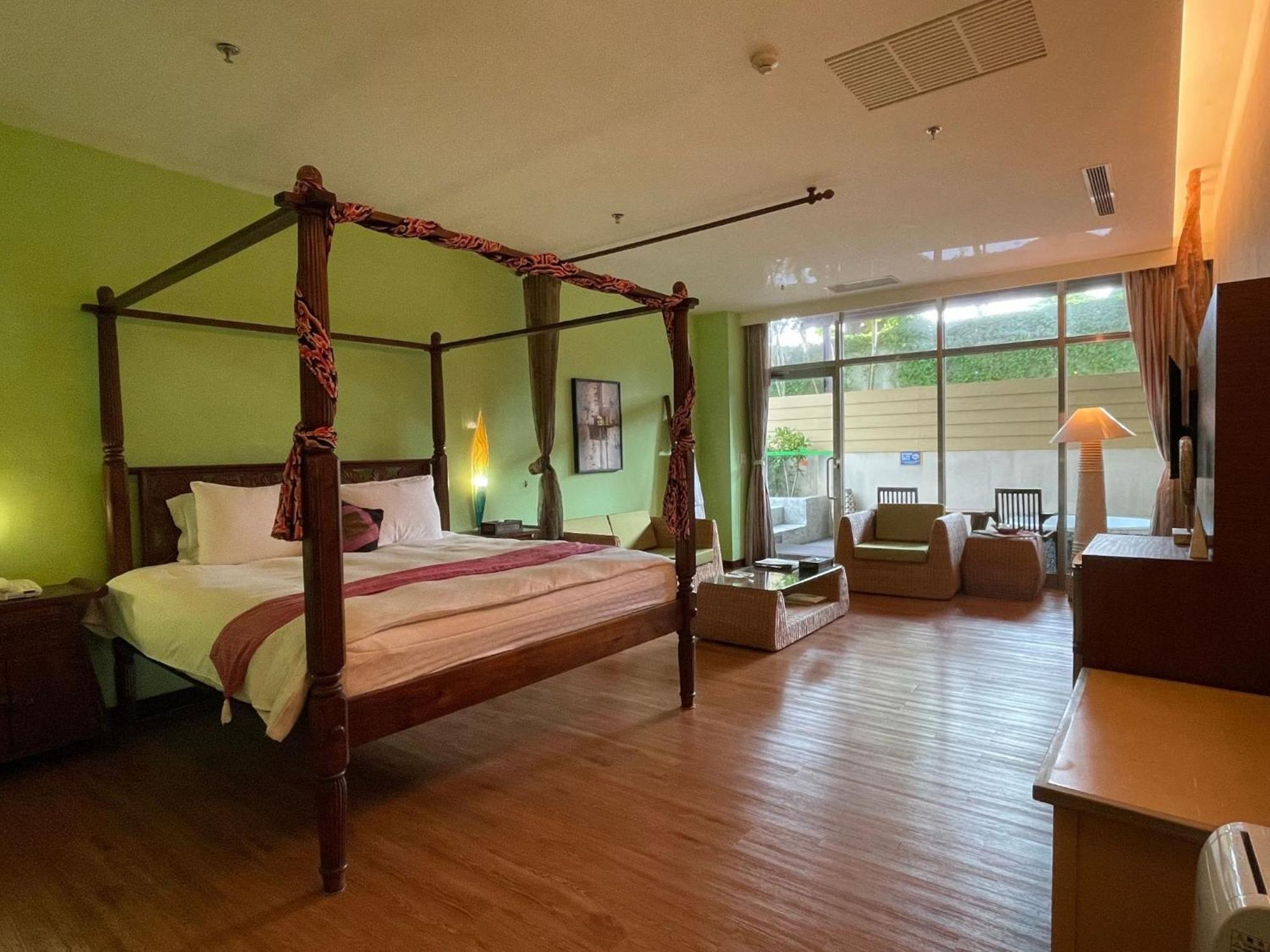 ฮาวเวิร์ด บีช วิลลา Hotel เขิ่นติง ภายนอก รูปภาพ
