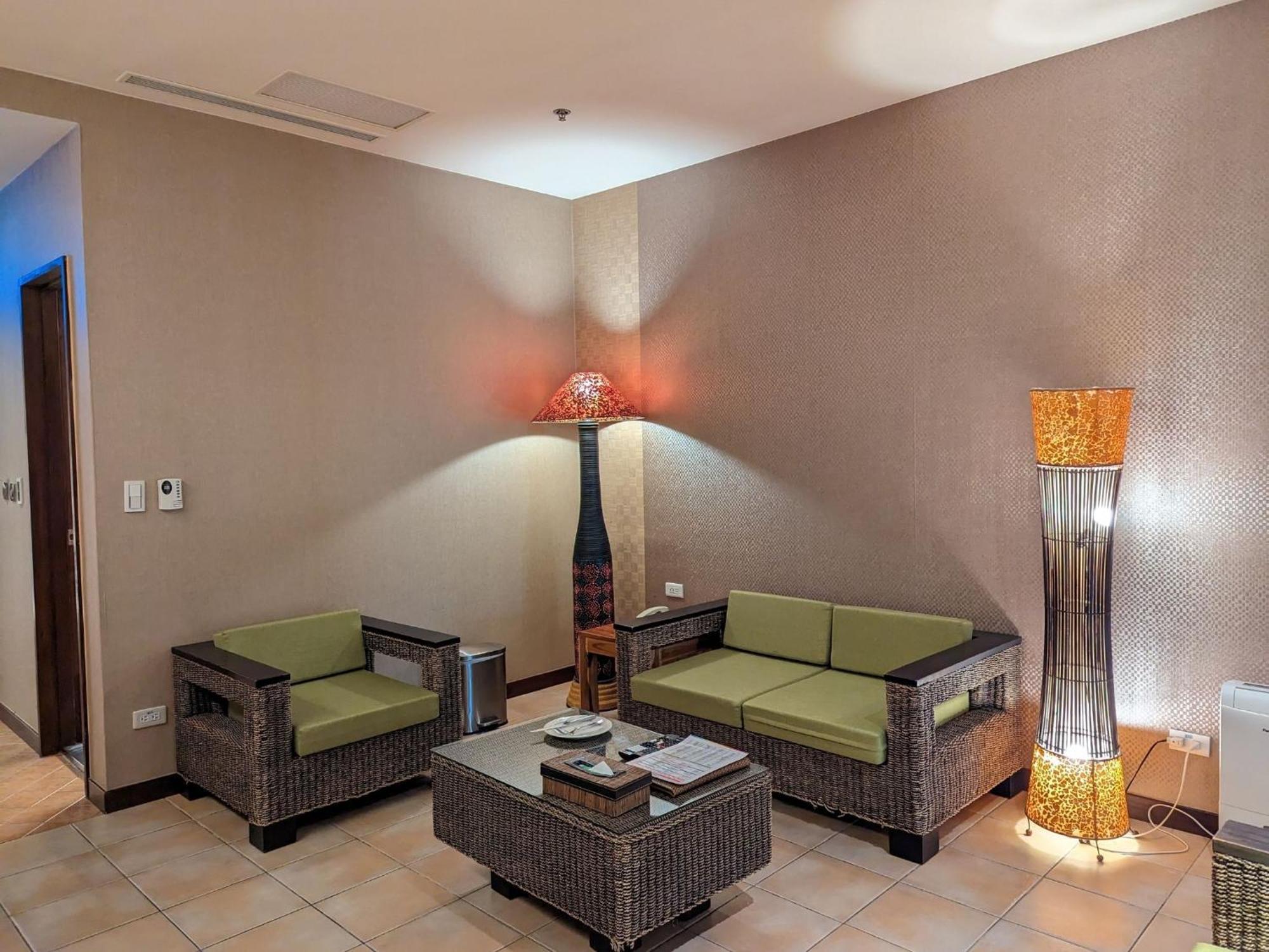 ฮาวเวิร์ด บีช วิลลา Hotel เขิ่นติง ภายนอก รูปภาพ