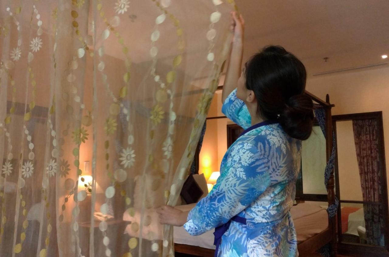ฮาวเวิร์ด บีช วิลลา Hotel เขิ่นติง ภายนอก รูปภาพ