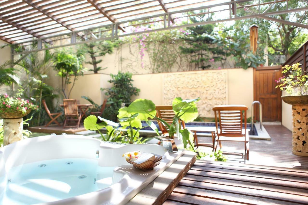 ฮาวเวิร์ด บีช วิลลา Hotel เขิ่นติง ภายนอก รูปภาพ